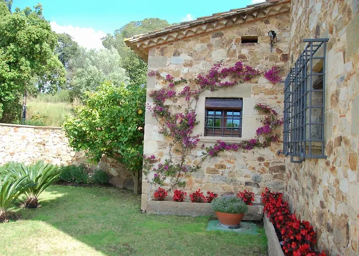Petit Costabravasi Villa *